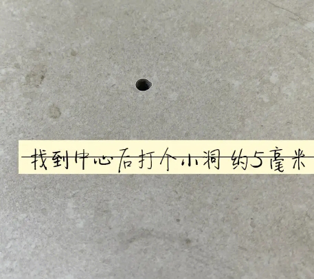 江门市瓷砖空鼓维修公司专业解答在瓷砖铺贴过程中，如果砂料搅拌不均匀，将会带来以下问题